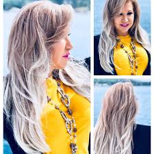 Die millionärsgattin zeigt sich mit einer anderen haarfarbe und begeistert damit die fans. Great In Gray Carmen Geiss Hat Eine Neue Haarfarbe