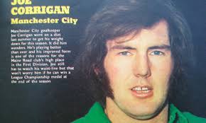 DOWN THE KIPPAX STEPS: 2016