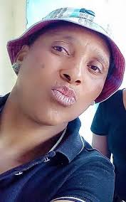 ONE LIFE LOST IN ZEERUST AFTER THE CHIEFS VS PIRATES CLASH. A really sad  incident has been reported in Zeerust. Two football fans got into a deadly  fight. A Kaizer Chiefs supporter