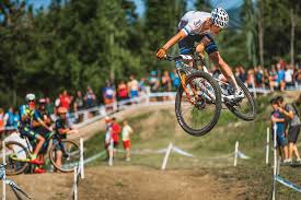 Mathieu van der poel had a historic winning percentage this season, but all that winning would have been forgotten if he didn't cap off the 2018/2019 season. Tapaa Ratsastajat Ja Heidan Ratsastuksensa Mathieu Van Der Poel Sivu 3 Mountain Bike Action Magazine