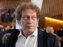 Pensjonert generalløytnant leder Algerie-granskingen