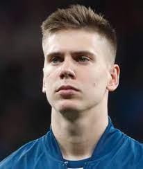 His current girlfriend or wife, his salary and his tattoos. Juan Foyth 2018 2019 Spieler Fussballdaten