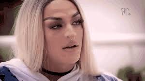 Drive.google.com/file/d/1tcii3… ↷ inspiração livre, com créditos. Gifs Pabllo Vittar Gifs Amino