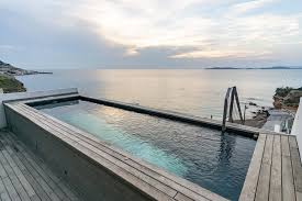 Luxueuse Maison Avec Piscine En Front De Mer Has Terrace And Internet Access Updated 2020 Tripadvisor Marseille Vacation Rental