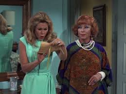 This clip shows you that even a. Bewitched S7 E1 To Go Or Not To Go That Is The Question Elizabeth Montgomery Elizabeth Montgomery Bewitching Bewitched Elizabeth Montgomery