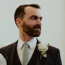 I'm thrilled to share that I've returned home to Australia after 7 great  years in the USA and this week I stepped into the role of CEO at Bam Wine  Logistics. I'm