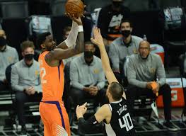 Deandre ayton was sensational in his first nba finals game with the phoenix suns, so much so that he replicated a feat that was last done by san antonio spurs legend tim duncan. Nba Playoffs Suns Deandre Ayton Has Lived Up To Dominator Nickname
