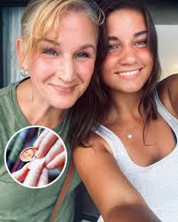 Three years ago, my mom went for a walk and just… never came back. No  clues, no goodbye, nothing. I went from being a successful designer to  barely holding it together. Then