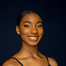 SUPER SENIOR!!! Ms. Madison Duke Ellington School of the Arts Class of 2023  📸 ~ @randolfimages 💄 ~ MUA ~ @mslora710 👩‍🎨 ~ Creative Artistic  Director @candaceerin_ 🎬⚡️~ Director of Lighting ~ @