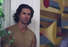 After 18 years in prison, álex takes his revenge on the lazcano family, who framed him for the murder of his sister sara to save their. Who Is The Nicandro Actor In Who Killed Sara Netflix Star S Age Instagram And Roles