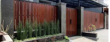 70 Minimalist House Fence Designs Wood And Iron Design Home Rumah Minimalis Rumah Desain Eksterior