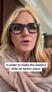 You CAN create the change you want to see in your family, your community,  your neighborhood and even the entire world. In today’s episode of the  #melrobbinspodcast, author and entrepreneur Lorenzo ...