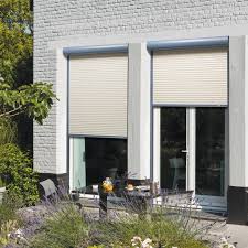 Proteger Ses Baies Vitrees Avec Des Volets Roulants Volet Roulant Renosoft Franciaflex House Blinds Home Decor