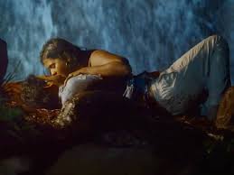 Hebah Patel Is Back To The Kissing Game!