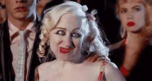 The women in this group saying they're too pretty to doordash😆: