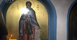 Έτσι θα περάσει το τρένο κάτω από τα σεπόλια. Anarxikes Magisses Bandalisan Parekklhsi Sta Sepolia Video To Pontiki