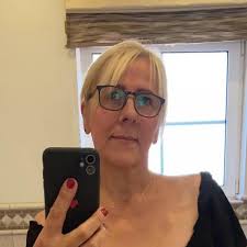 She could have done anything, gone anywhere, bought a mansion in Beverly  Hills, but instead, Susan Boyle bought four-bedroom, ex-council house in  Scotland, and turned it into the home of her dreams...