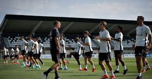 Juventus training center (vinovo) referee: Nwvom4bras E M