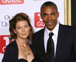 Interracial Celebrity Couple Actress Ellen Pompeo And Husband Chris Ivery Met In A Grocery Interracial Celebrity Couples Celebrity Couples Interracial Couples