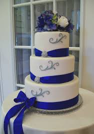 30 Stunning Royal Blue And Silver Wedding Decorations Ideas Best Inspiration Wedding Cake Flowers Blue Royal Blue Wedding Cakes Wedding Cakes Blue