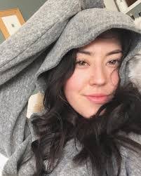 Marina Taylor's Instagram, Twitter & Facebook