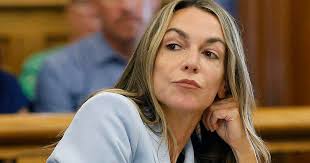 Sweltering late summer heat leaves Massachusetts residents seeking relief