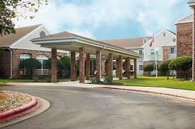 Brookdale Spicewood Springs Is Located In The Northwest Hills Area Of Austin Just Minutes From Beautiful Texa Spicewood Senior Living Communities House Styles
