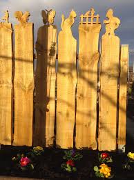 Guck Ma Der Traumzaun Zaun Garten Garten Zaun Ideen Mosaikgarten