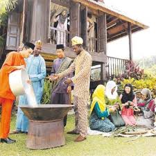 Tidak boleh melebihi bilangan 20 orang pada satu masa yang sama. Sambut Hari Raya Di Kampung