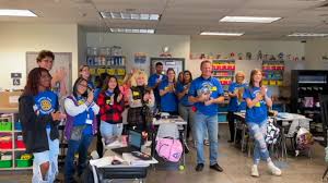 Rockledge Rotary Interact Club Delivers Dictionaries to 3rd Grade Students 
