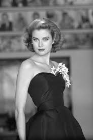 Grace patricia kelly was an american actress who became princess of monaco after marrying prince rainier iii, in april 1956. Grace Kelly Wedding Life And Style From 1950s Fashion Icon To Royal Here Are The Princess Most Iconic Moments London Evening Standard Evening Standard