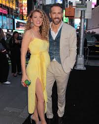 Ryan reynolds ist ein erfolgreicher kanadischer schauspieler, der bereits in mehr als 64 verschiedenen produktionen zu. Senstylable On Instagram Congratulations To Blake Lively And Ryan Reynolds Who Are Expecting Their Third Child Blake Lively Blake Lively Style Blake And Ryan