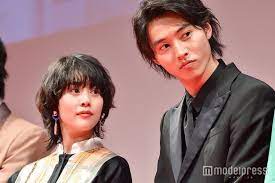 画像1 24 山崎賢人 ムロツヨシの歌受けて スゴイ顔 リアクション 今までに見たことない ヲタクに恋は難しい ヲタクに恋は難しい 顔 リアクション