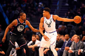Latest on milwaukee bucks power forward giannis antetokounmpo including news, stats, videos, highlights and more on espn. Full Player Comparison Giannis Antetokounmpo Vs Kevin Durant Breakdown Fadeaway World