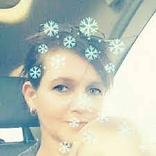 Tracy Roscher's Instagram, Twitter & Facebook