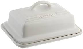 Le creuset stoneware makes baking, roasting or serving at the table delightful. Le Creuset Stoneware Butter Dish 6 75 X 5 X 3 5 White Buy Online At Best Price In Uae Amazon Ae