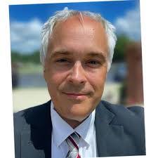 Abigail Parnell's Instagram, Twitter & Facebook