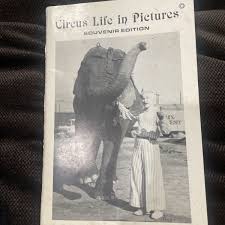 CIRCUS LIFE IN PICTURES; Souvenir Edition Sign by Schmidt, Johnnie; May 12,  1980