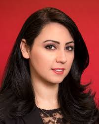 Debra Helwig's Instagram, Twitter & Facebook