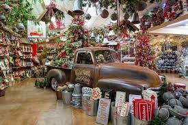 Incredible christmas deals on homeware, ornaments, family gift ideas. 10 Christmas Stores That Are Open Year Round