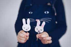 Entdecke schnelle und einfache ideen für tischdeko, fensterbilder, osterstrauch deko, selbstgemachte anhänger, girlanden und vieles mehr. Ostern Einfach Schone Bastelideen Fur Kinder A Lovely Journey