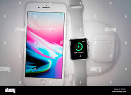 Apple iphone 8 hi-res stock photography ...