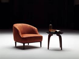 swan berjer gaudi yan sehpa