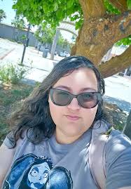 Excuse me, do NOT call me white. My skin tone is Shrimp Boat 🍤🛥💅✨️