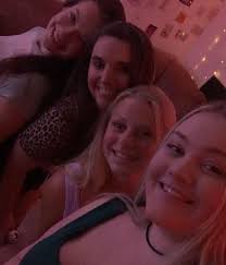 ☆ Ellen Janik ☆ (@ellenjanikk) • Instagram photos and videos