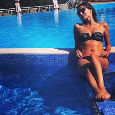 O castro dá, e fome tens, toma carapau frito nessa brasa. Marta Leite De Castro S Feet Wikifeet