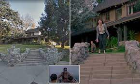 With sandra bullock, trevante rhodes, john malkovich, sarah paulson. Bird Box Home Becomes A Tourist Attraction As Fans Flock To Scene