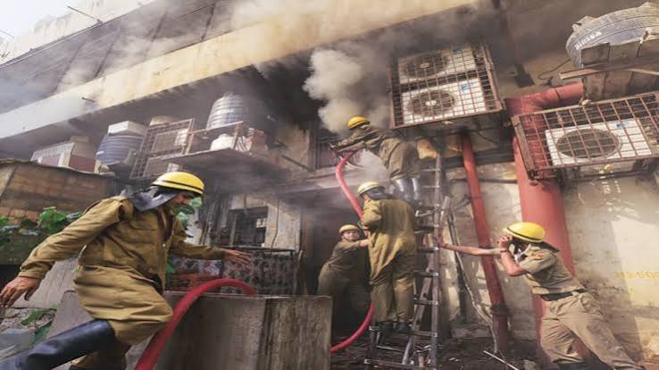 A hazard in heart of Delhi: Fire in shop exposes risk from Connaught Place squatters and illegal parking - India Today