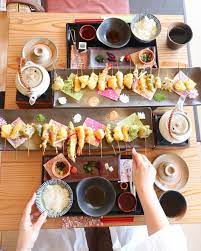 まっきーさんはinstagramを利用しています 京都 嵐山 舞妓飯 めちゃくちゃ美味しくて可愛すぎる ひとくち串天ぷらのお店 16本のひとくち天ぷら膳 天ぷら16本 野菜8本 自分で選べる8本 塩三種 自家製の天だし ポン グルメ 京都