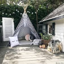Las Terrazas Son Perfectas Para Disfrutar Con La Familia O Amigos De Un Rico Aperitivo En El Exterior D En 2020 Muebles De Exterior Decoracion Barata Del Hogar Muebles